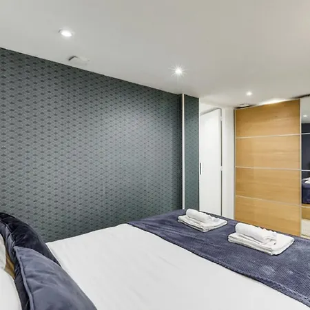 224 Samaritain - Superb In *